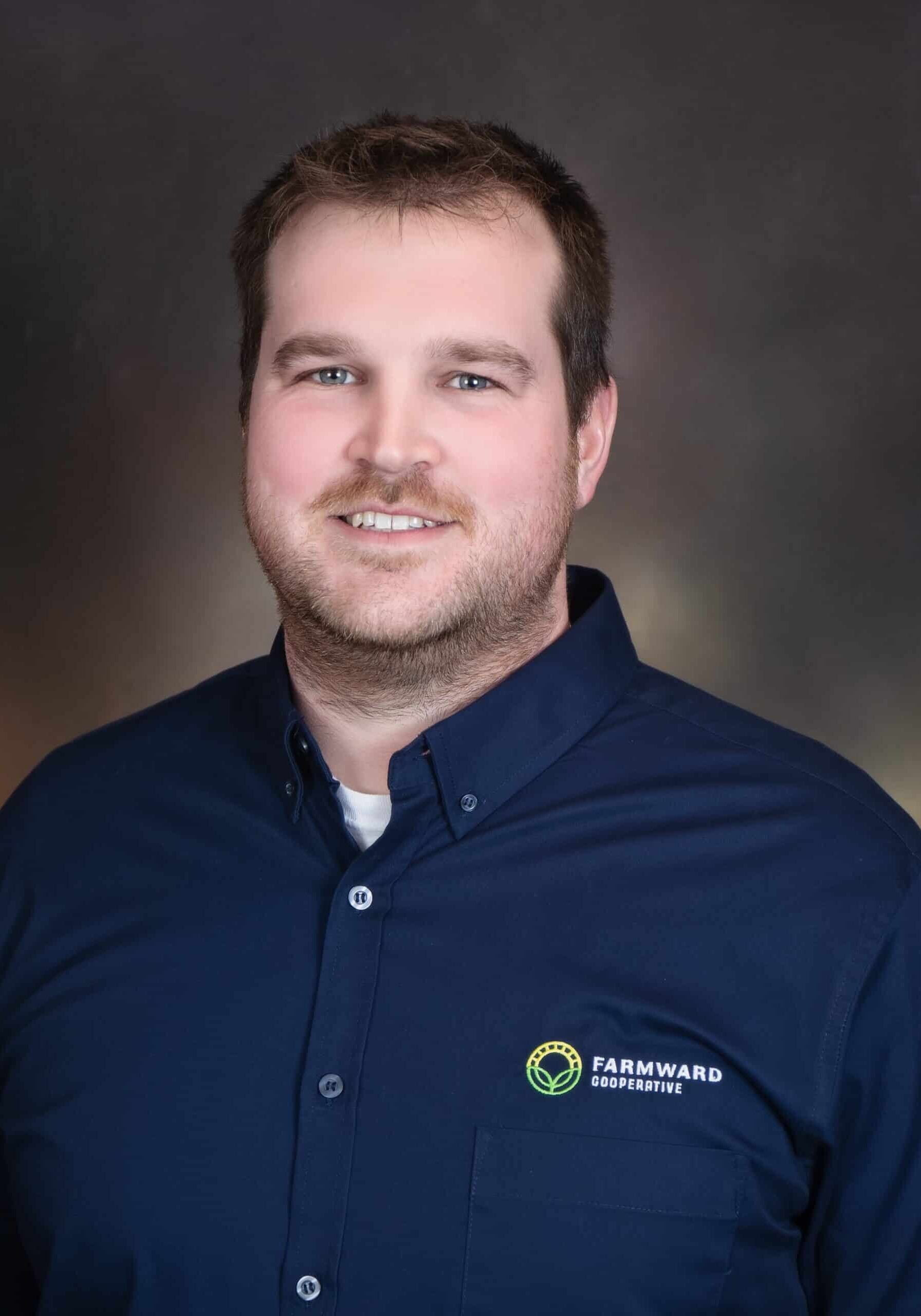 dan schouvieller headshot