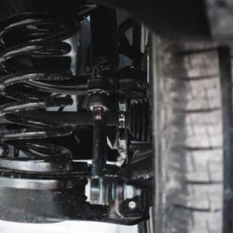 Suspension under vehicle